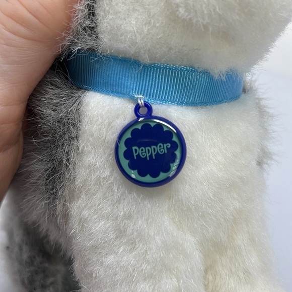 American Girl Dog Pet Pepper Siberian Husky Plush 7” Puppy Blue Eyes Plush - Picture 7 of 10